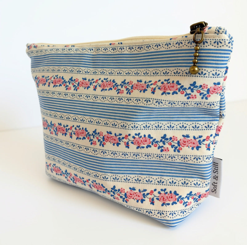Handmade Gusseted Zipper Pouch – Blue Stripe Floral