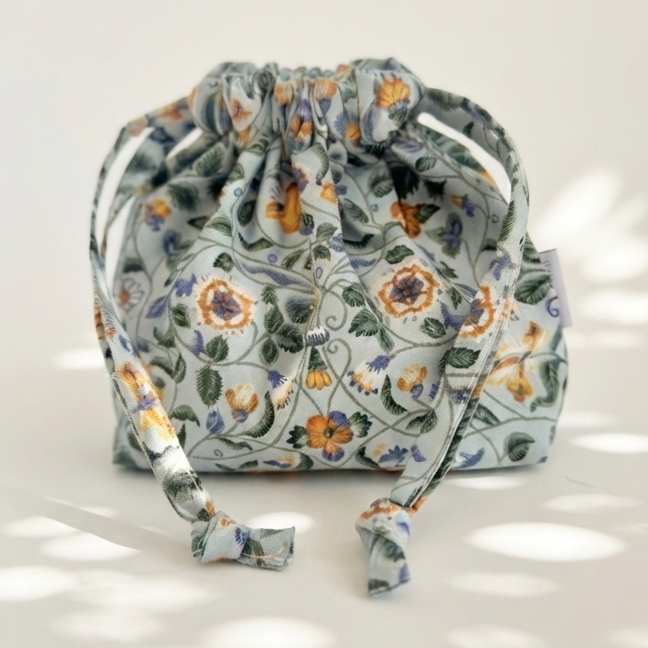 Floral Drawstring Pouch